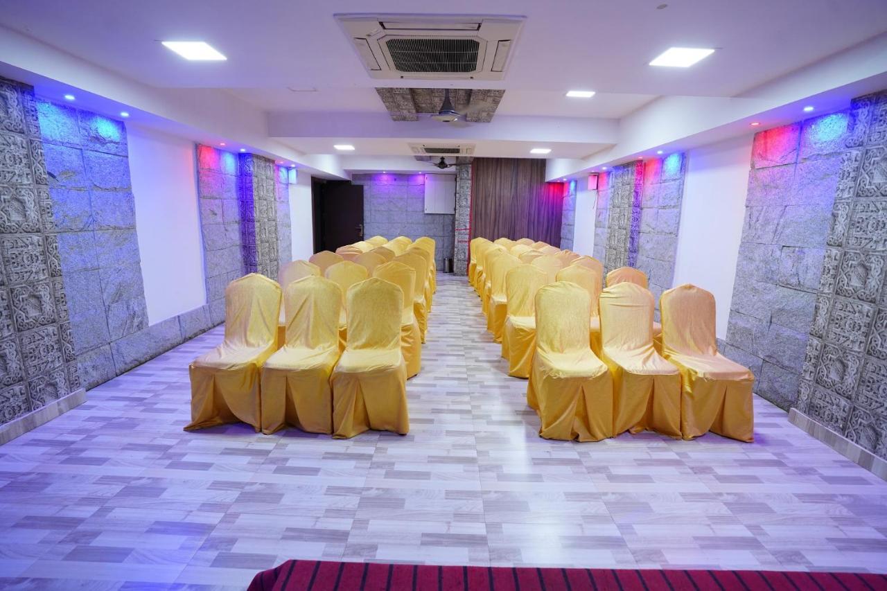 Hotel Sk Riverfront Vijayawāda المظهر الخارجي الصورة